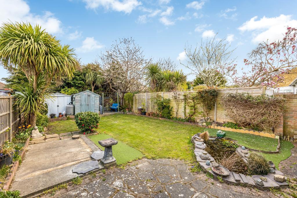 3 Bedroom SemiDetached For Sale in Chelsfield Lane, Orpington, Kent