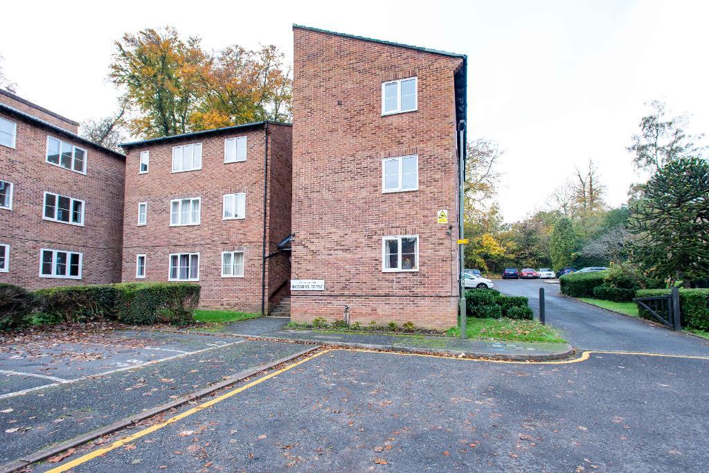 1 Bedroom Flat For Sale in Badgers Copse, Tower Road, Orpington, Kent