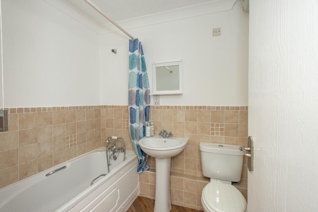 1 Bedroom Flat For Sale in Badgers Copse, Tower Road, Orpington, Kent