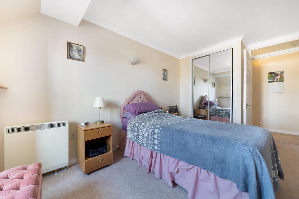 1 Bedroom Retirement Apartment For Sale in Sevenoaks Road, Orpington