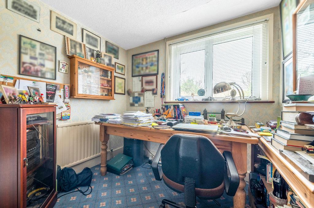 4 Bedroom Detached For Sale in Sevenoaks Road, Orpington, Kent, BR6 9JL