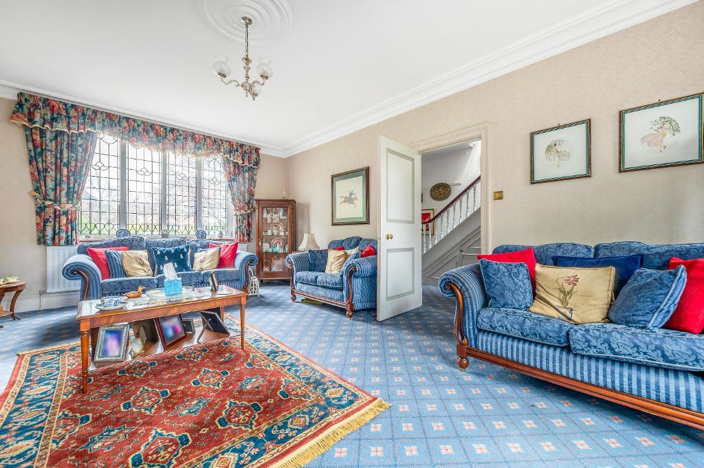 4 Bedroom Detached For Sale in Sevenoaks Road, Orpington, Kent, BR6 9JL