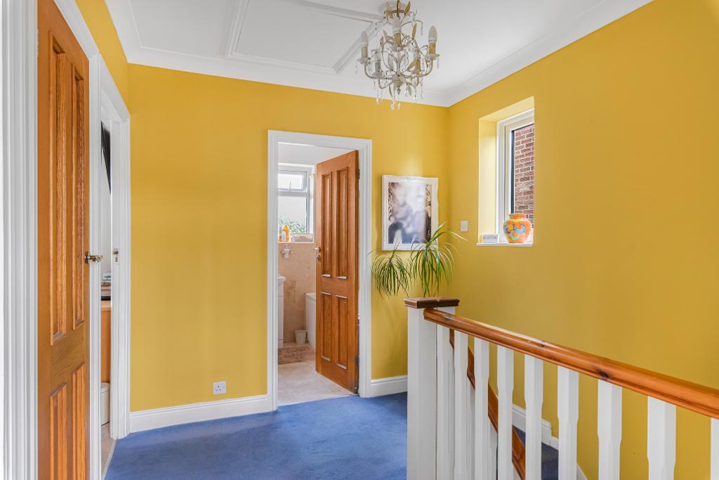 3 Bedroom SemiDetached For Sale in Avalon Road, Orpington, Kent, BR6