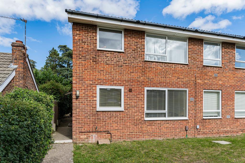Warren Road, Orpington, Kent, BR6 6ES